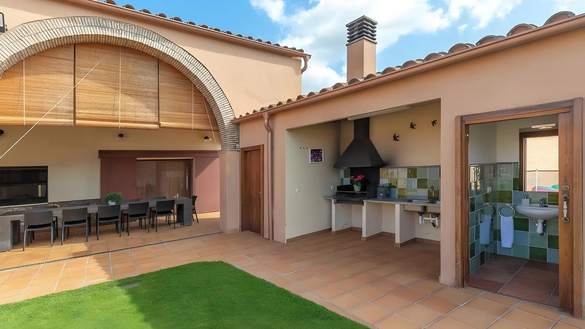 Apartment Can Centena Vilamacolum Spain